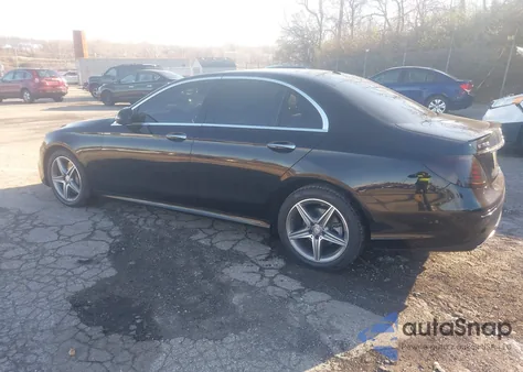 2017 Mercedes-Benz E 300 4Matic из США, поврежденный, VIN WDDZF4KB8HA057215